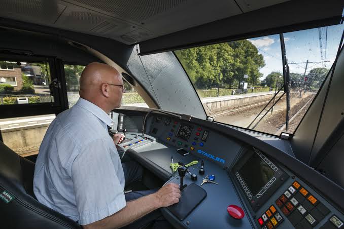 Is transportation a good career path? Is transportation a good career path?