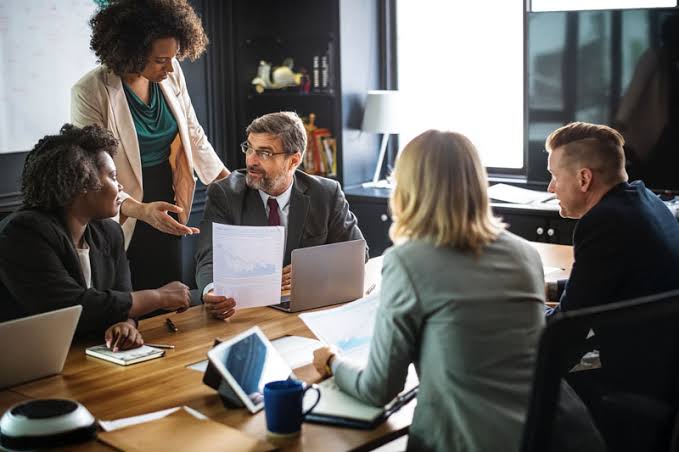 Is Business Service a Good Career Path? Is Business Service a Good Career Path?